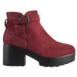 Best Shoes Leichte Stiefel auf der Plattform rot