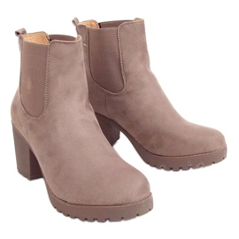 Chelsea-Boots mit breitem Absatz, beige B2880FE-KB Khaki