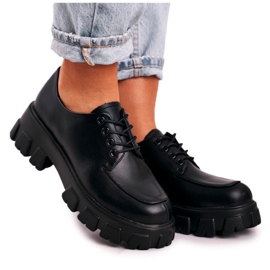 S.Barski Oxford-Damenschuhe auf einer massiven Plattform S. Barski HX23 Black schwarz