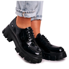 S.Barski Damen Oxfords Schuhe auf einer massiven Plattform S. Barski HX23 schwarz lackiert