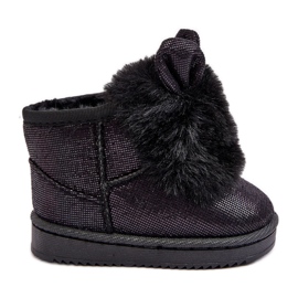 Schwarze Schneeschuhe für Kinder mit Fell und Beschädigungen