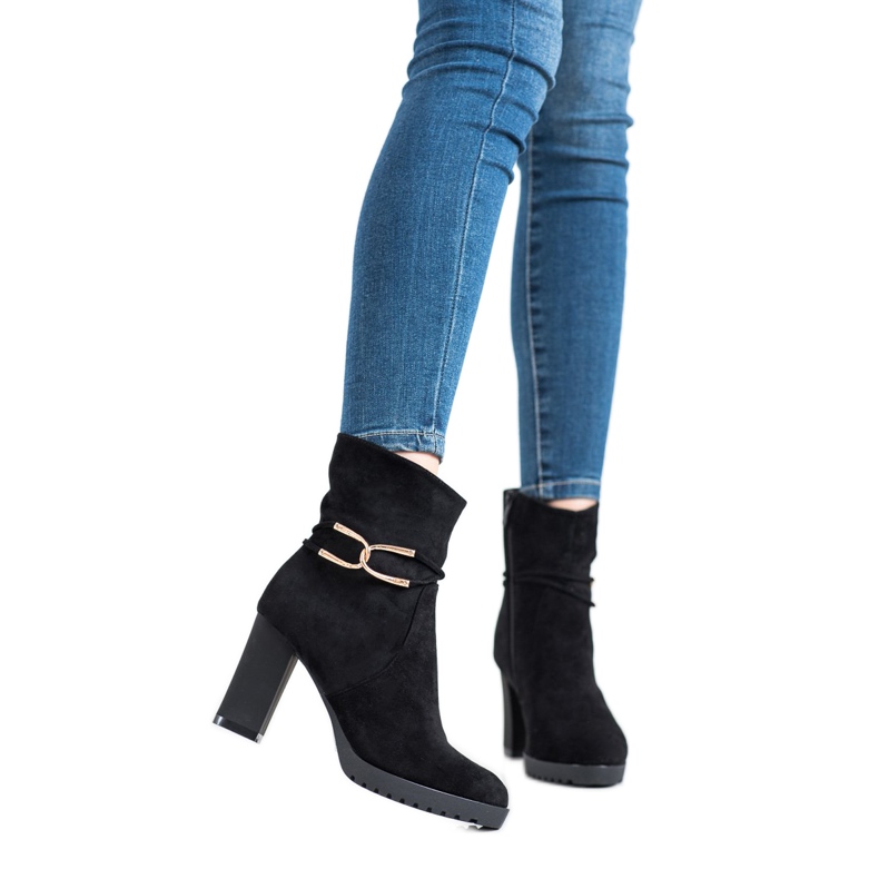 SHELOVET Stiefel mit goldener Dekoration schwarz