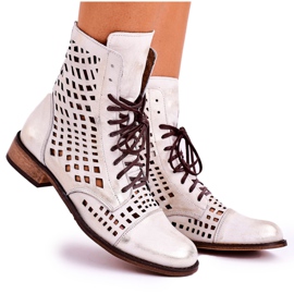 Nicole Weiße durchbrochene Lederstiefel für Damen Abigail