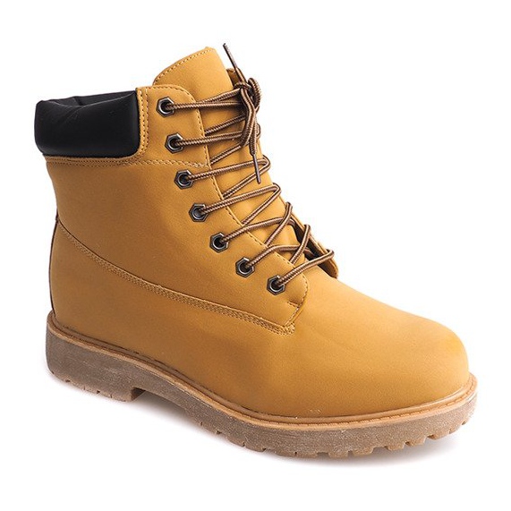 Isolierte Trekings Timbery A05 Kamel braun