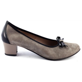 Maxoni Pumps für Frauen auf der Post 1634 braun