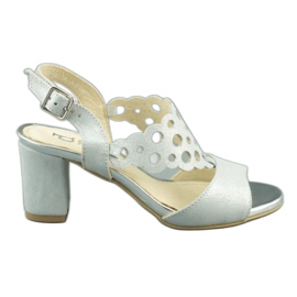 Dolce Pietro Damen Wildledersandalen on the post 2083 in Weiß und Silber mehrfarbig
