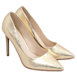 Pumps an einem goldenen Pin NF-51P Gold
