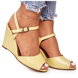 Keilsandalen aus Wildleder Laura Messi 2253 Gelb