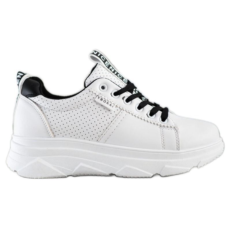 SHELOVET Turnschuhe auf der weißen schönen Plattform