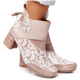 Damen Lederstiefel mit Absatz Maciejka Gold Beige 03963-20 golden