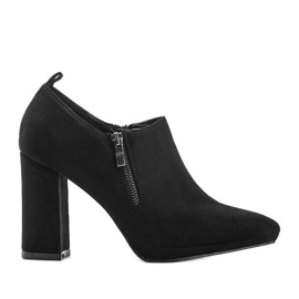 Schwarze Wildleder Stiefeletten am Carl Post