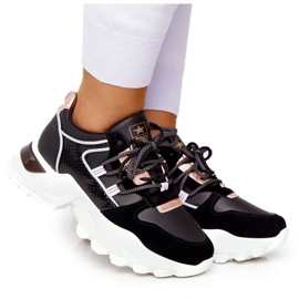 EVE Damen-Sneaker auf einer massiven schwarzen Power-Sohle golden