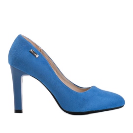 Blaue Pumps an der Abbey-Ferse