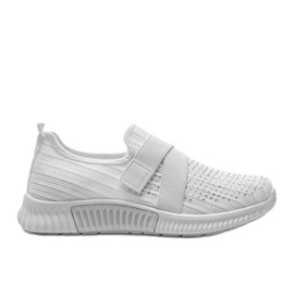 Akira weiße Sportschuhe zum Hineinschlüpfen