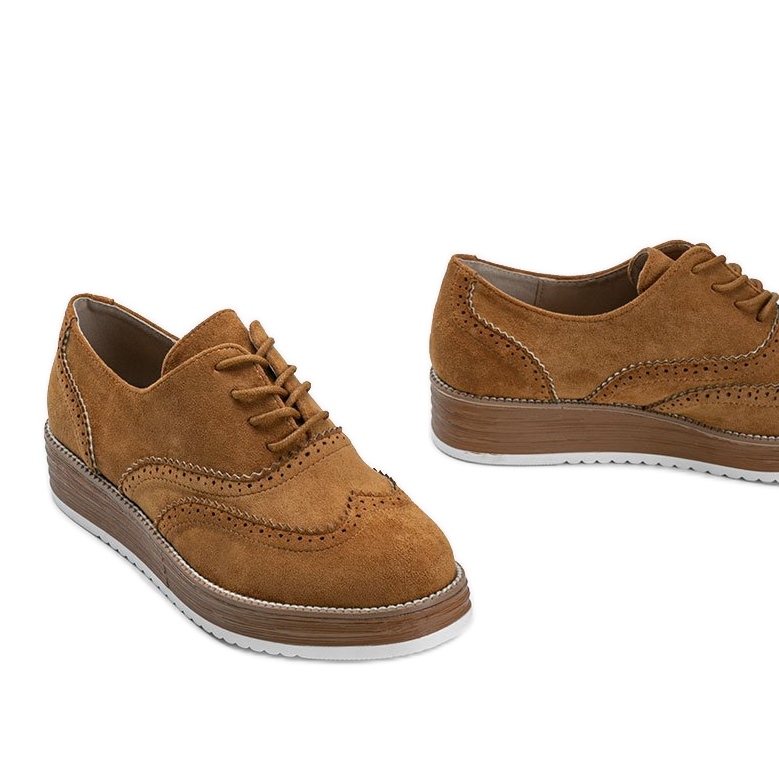 Braune Wildlederschuhe mit hoher Kenia-Sohle