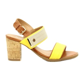 Jezzi Frauensandalen auf dem Cork Post Yellow 20SD35-1826 beige