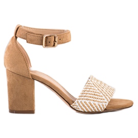 Evento Geflochtene Sandalen mit hohem Absatz beige