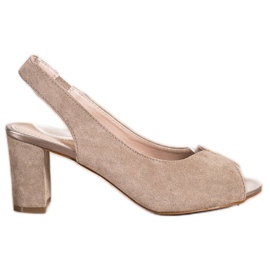 Evento Wildledersandalen auf einer Bar beige