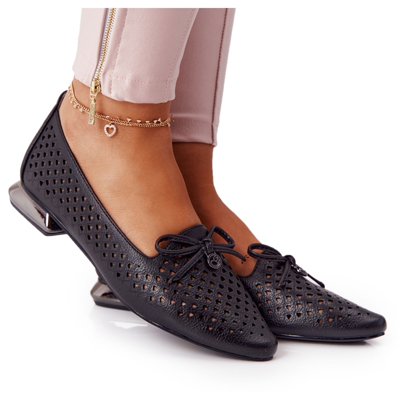 Durchbrochene Loafer auf silbernem Absatz Vinceza 21-10602 Schwarz