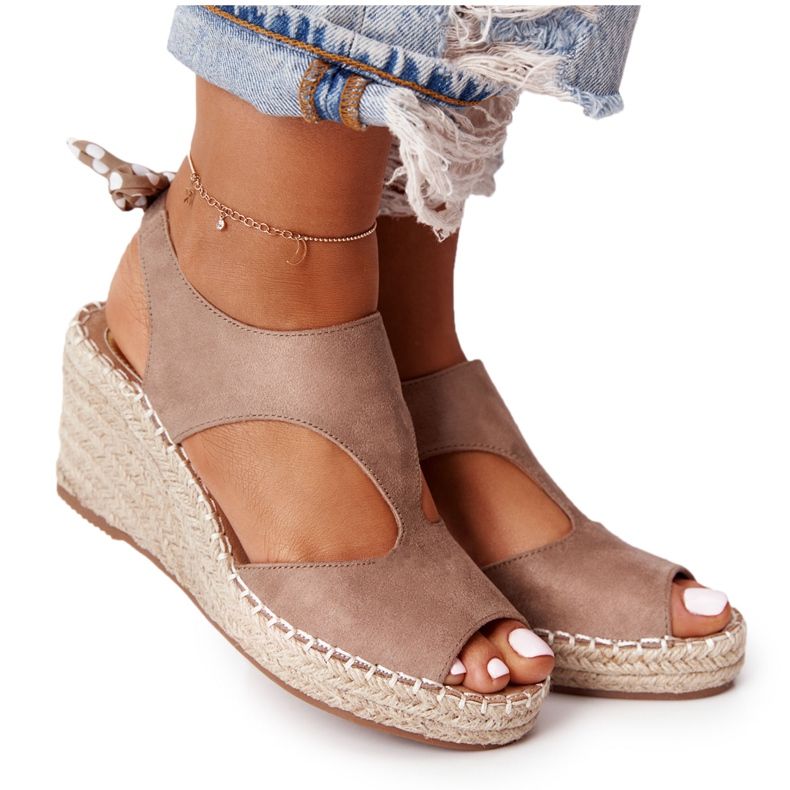 EVE Beige Mykonos Keilsandalen mit Zöpfen