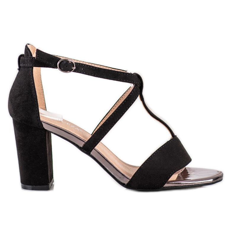 Stylische Sandalen an der VINCEZA Bar schwarz