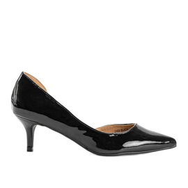 Schwarz lackierte Pumps auf Brita-Stiletto-Absatz