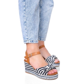 Dulce Sandalen mit Keilabsatz in Blau und Weiß