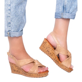 Beige Keilsandaletten Buenos Aires