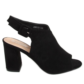 Sandalen mit weiten Absätzen schwarz 2D6L221-89 Black