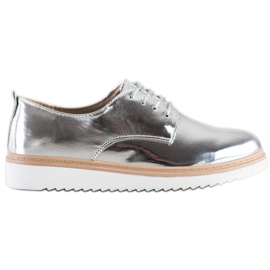 SHELOVET Lackierte silberne Schuhe