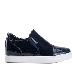 Marineblau lackierte Sneaker am Yasmin Wedge