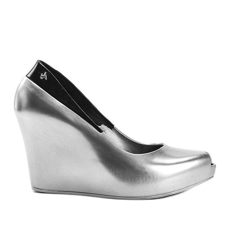 Silberne Melisse auf Dinas Keilabsatz silber-