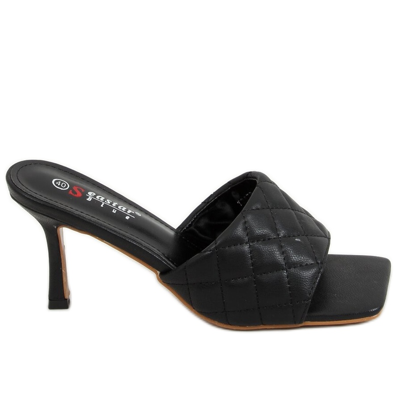 Schwarz T367P Schwarz gesteppt auf einer Nadel