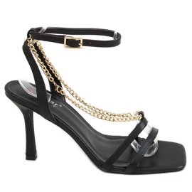 Sandalen an einer Nadel mit einer Kette schwarz NF-66P Black golden
