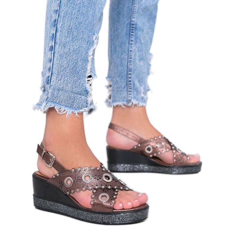 Braune Metallic-Keilsandalen Mon