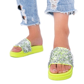 Neongrüne Hausschuhe mit Zirkonia Love Bling