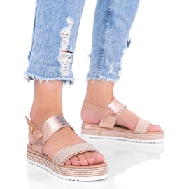 Beige Sandalen mit klobiger Senorita Sohle