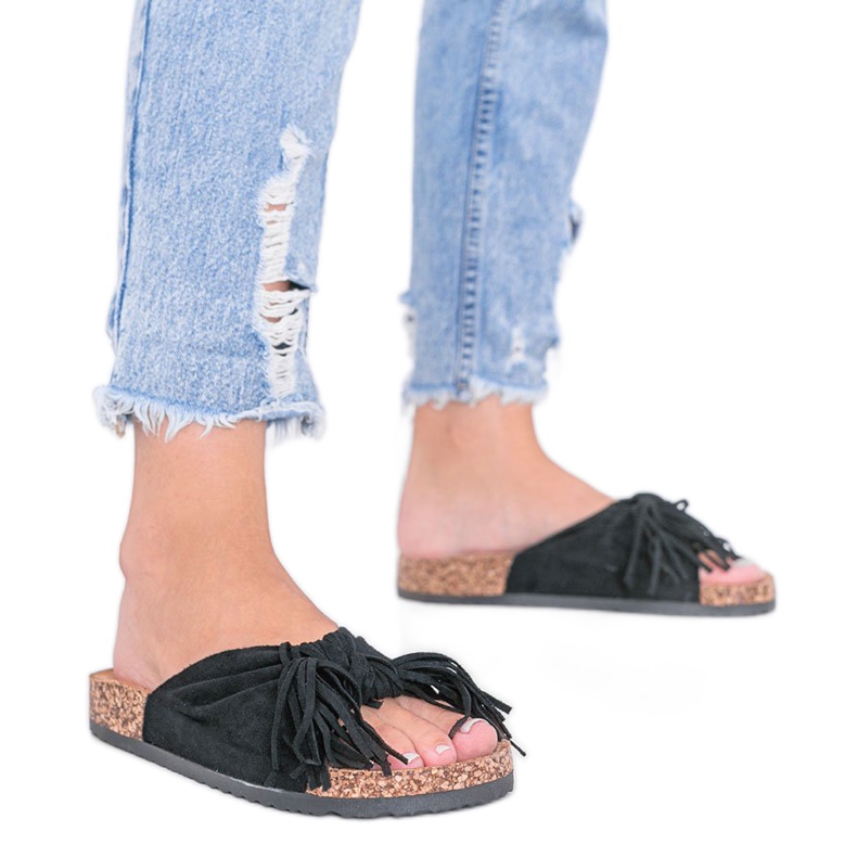 Schwarze Sandalen auf der Crys Korksohle