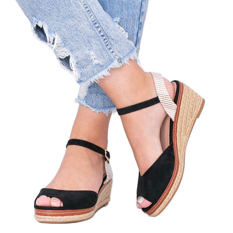 Schwarze Espadrilles am Heis Wedge