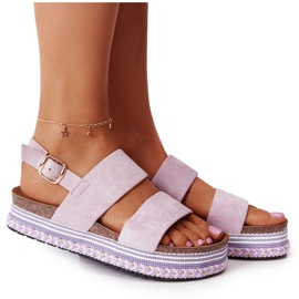 Wildledersandalen auf der Violet Olympia-Plattform violett