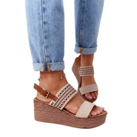 S.Barski Durchbrochene Keilsandalen S. Barski GD-47 Beige