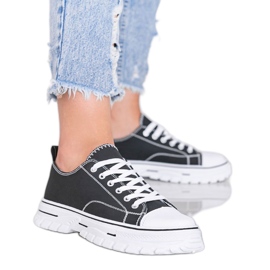 Schwarze Damen-Sneaker auf einer dicken Georgia-Sohle