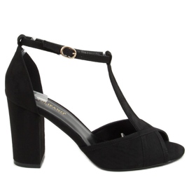 Schwarze Sandalen mit hohen Absätzen P1L1798-3 Schwarz