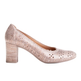 Marco Shoes Beige Pumps mit Perforation für einen breiteren Fuß