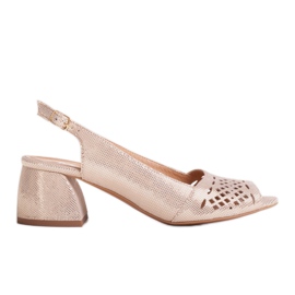 Marco Shoes Beige und goldene Sandalen aus Wildleder mit Perforation
