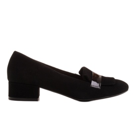 Radoskór Klassische schwarze Damenschuhe für einen breiteren Fuß