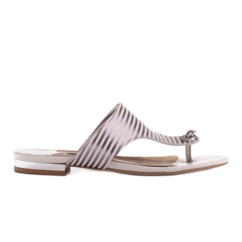 Marco Shoes Flache Sandalen mit Lack und Metallic-Absatz weiß silber-