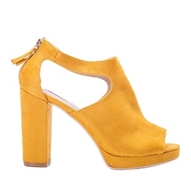 Senffarbene Sandalen mit Atlantik-Schaft gelb