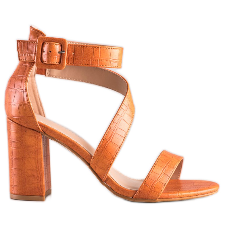 Renda Sandalen an einer Bar mit Öko-Leder orange