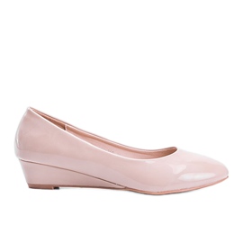 Beige Pumps auf niedrigem Keilabsatz Chantal